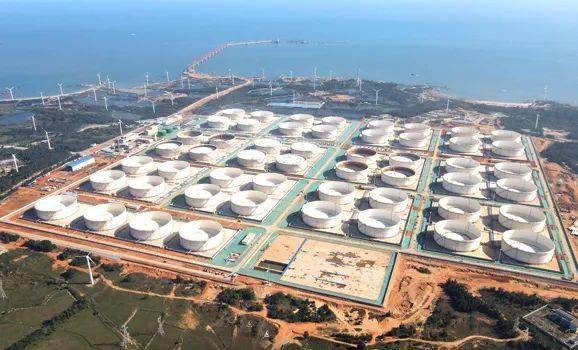 全國(guó)最大商業(yè)儲(chǔ)備油庫(kù)順利建成